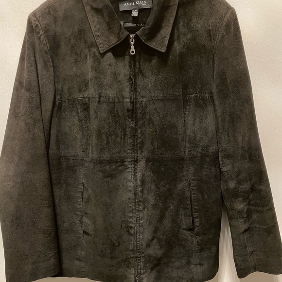 Jacket - Picture 1 of 4